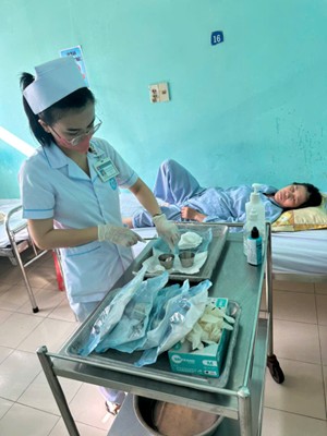 VIẾT VỀ CHÚNG TÔI -  ĐIỀU DƯỠNG KHOA NGOẠI CHẤN THƯƠNG CHỈNH HÌNH BỆNH VIỆN ĐK BÌNH THUẬN