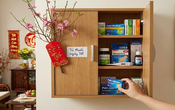 TỦ THUỐC GIA ĐÌNH NGÀY TẾT